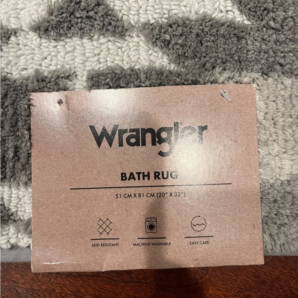 Wrangler Black, White, Tan Geometric Bath Mat/Rug